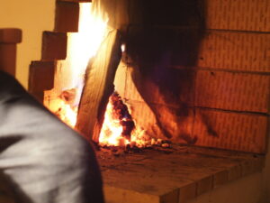 Berättarkväll med gröt och brasa